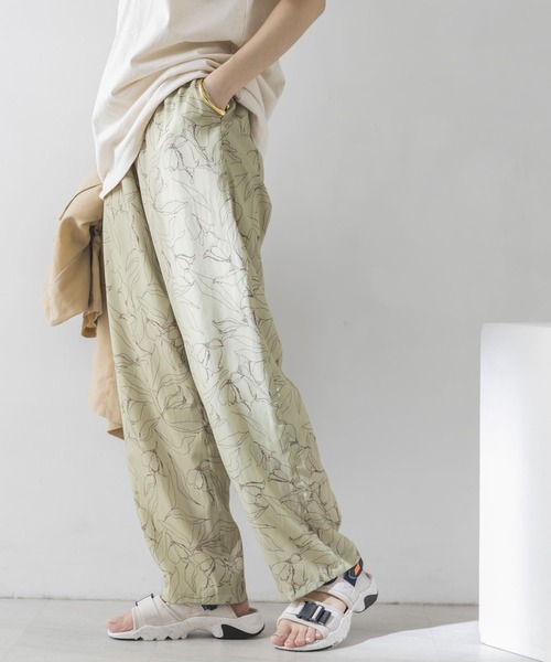 URBAN RESEARCH（アーバンリサーチ）の「線画プリントイージーパンツ（その他パンツ・レディース・グリーン系その他/ブラウン/ホワイト系その他・FREE）」の16枚目の写真