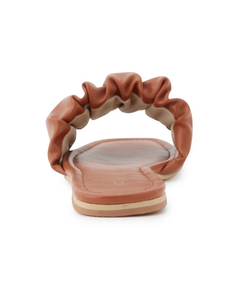 ROPE' PICNIC（ロペピクニック）の「シャーリングスライドフラットサンダル（サンダル・レディース・ブラック/ブラウン/グリーン系その他・M/L）」の5枚目の写真