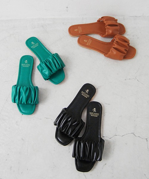 ROPE' PICNIC（ロペピクニック）の「シャーリングスライドフラットサンダル（サンダル・レディース・ブラック/ブラウン/グリーン系その他・M/L）」の13枚目の写真