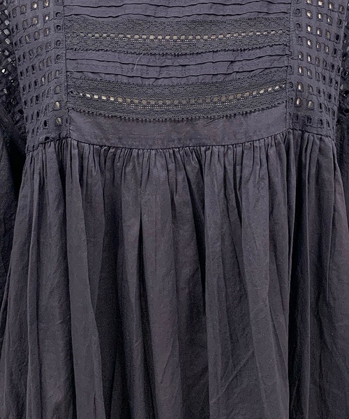 PICCIN（ピッチン）の「カットワークレース切り替えチュニック（シャツ/ブラウス・レディース・チャコールグレー/グリーン/オフホワイト・M）」の12枚目の写真