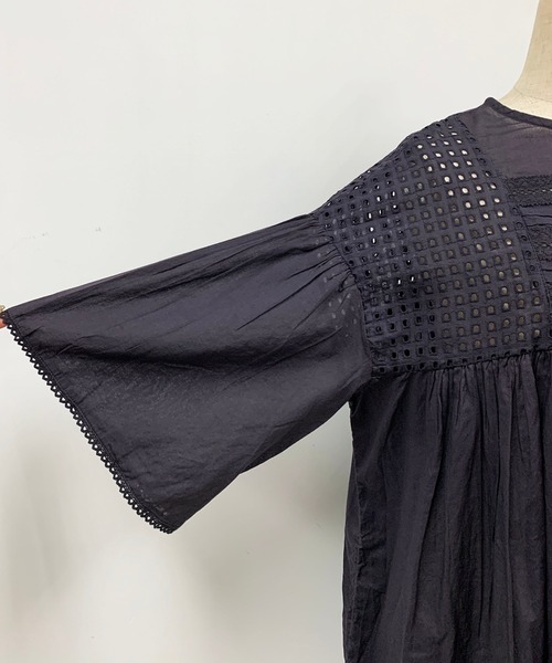 PICCIN（ピッチン）の「カットワークレース切り替えチュニック（シャツ/ブラウス・レディース・チャコールグレー/グリーン/オフホワイト・M）」の14枚目の写真