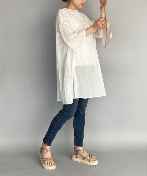 PICCIN（ピッチン）の「カットワークレース切り替えチュニック（シャツ/ブラウス・レディース・チャコールグレー/グリーン/オフホワイト・M）」の21枚目の写真