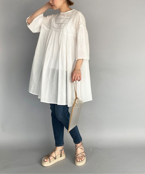 PICCIN（ピッチン）の「カットワークレース切り替えチュニック（シャツ/ブラウス・レディース・チャコールグレー/グリーン/オフホワイト・M）」の20枚目の写真