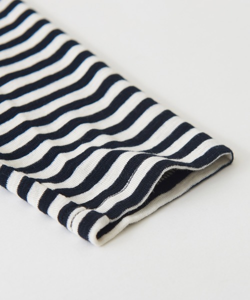 CUBE SUGAR（キューブシュガー）の「ショートスラブフライスボーダー長袖フリルスタンド衿（Tシャツ/カットソー・レディース・ブラック×ホワイト/グレー×ホワイト・M）」の13枚目の写真