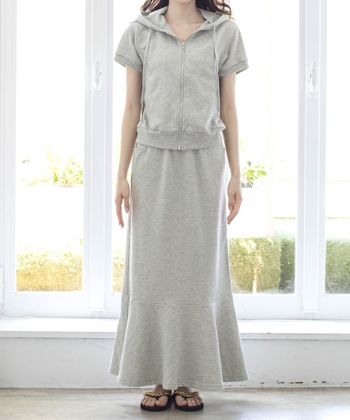 Julia Boutique（ジュリアブティック）の「スウェットパーカー＆マーメイドスカートセットアップ/21115（アンサンブル・レディース・ブラック/グレー/ピンク/ミント・ONE）」の9枚目の写真