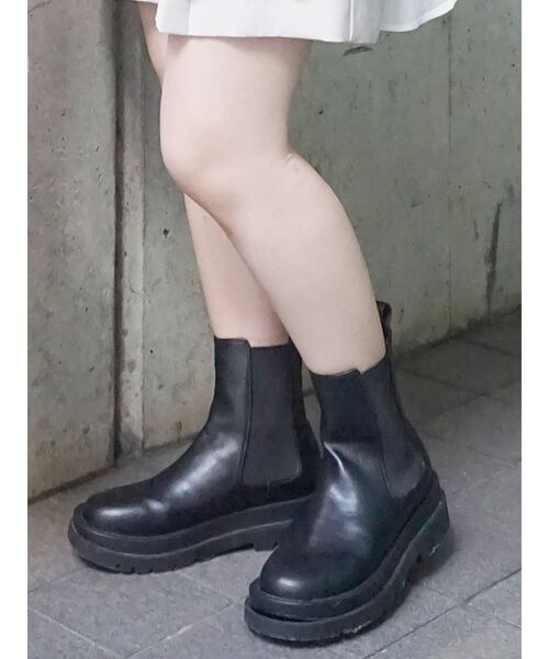 MERCURYDUO（マーキュリーデュオ）の「サイドゴアショートブーツ（ブーツ・レディース・ブラック/アイボリー・38/36）」の13枚目の写真