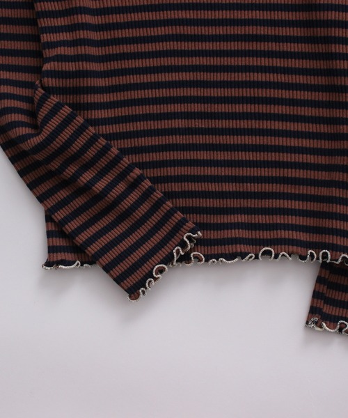 Lene(レネ)の「針抜きボーダー/タートルネックプルオーバー(ニット/セーター・レディース・ネイビー/ブラック・FREE)」の8枚目の写真