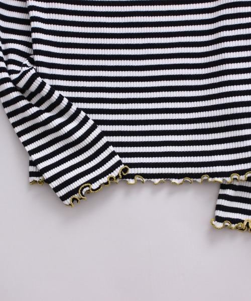 Lene(レネ)の「針抜きボーダー/タートルネックプルオーバー(ニット/セーター・レディース・ネイビー/ブラック・FREE)」の5枚目の写真