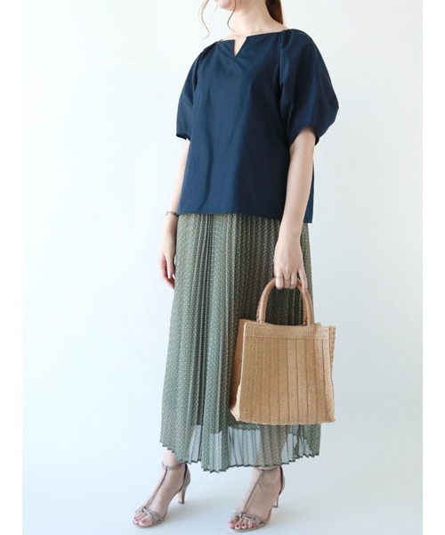 Te chichi（テチチ）の「ボリュームスリーブキーネックブラウス（シャツ/ブラウス・レディース・オフホワイト/パープル/ネイビー・ﾌﾘ-）」の7枚目の写真