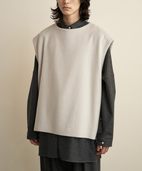TROVE(トローヴ)の「TROVE 2021AW-SPOT / POROMIES VEST / 66VST01(ベスト・メンズ・アイボリー/アッシュ・1/3)」の8枚目の写真