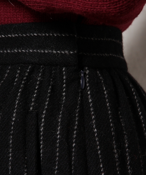 green label relaxing(グリーンレーベルリラクシング)の「GC SHETLAND ギャザーST スカート(スカート・レディース・グレー/ネイビー・38/40)」の12枚目の写真