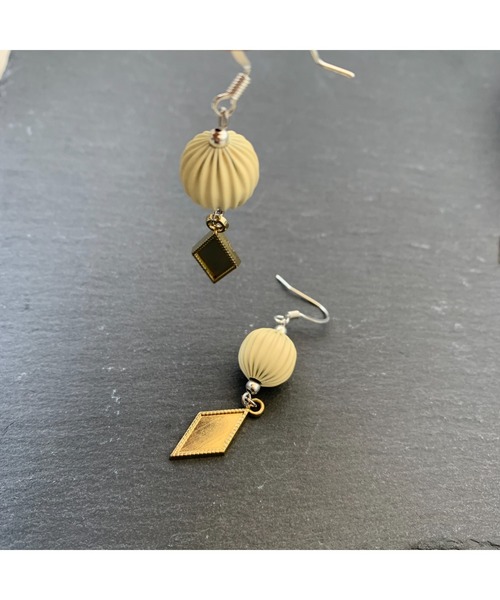 tone(トーン)の「【-lensa-】パステルカラーの木の実ピアス(MA)(ピアス(両耳用)・レディース・アイボリー/グリーン/ブルー・FREE)」の10枚目の写真