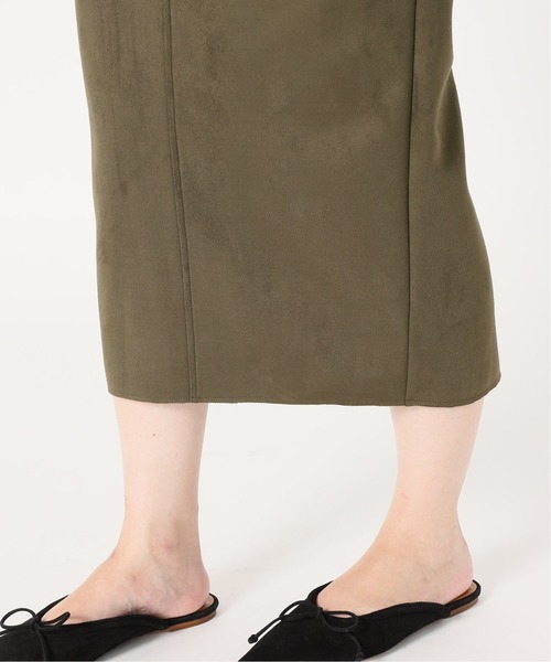 Spick & Span（スピックアンドスパン）の「フェイクスエードストレッチタイトジップスカート◆（スカート・レディース・ライトグレー/カーキ・40/38/36/34）」の9枚目の写真