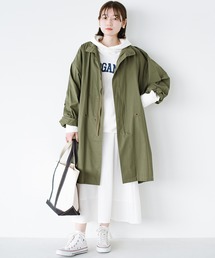 これさえあれば甘辛コーデが簡単に決まる！ワンピースやスカートに合わせてキリリと着こなしたいミリタリー風アウター