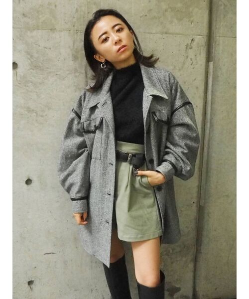 EVRIS（エヴリス）の「レザーライクタックショートパンツ（その他パンツ・レディース・アイボリー/グリーン/ブラック・SMALL/MEDIUM）」の16枚目の写真