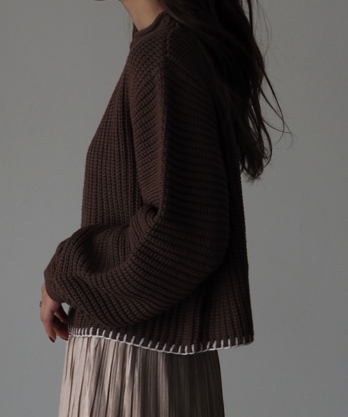 Riberry(リベリー)の「配色ステッチ入りショートニット(ニット/セーター・レディース・ベージュ/ブラウン/オフホワイト・MEDIUM)」の22枚目の写真