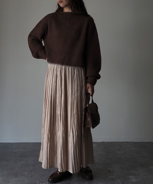 Riberry(リベリー)の「配色ステッチ入りショートニット(ニット/セーター・レディース・ベージュ/ブラウン/オフホワイト・MEDIUM)」の10枚目の写真