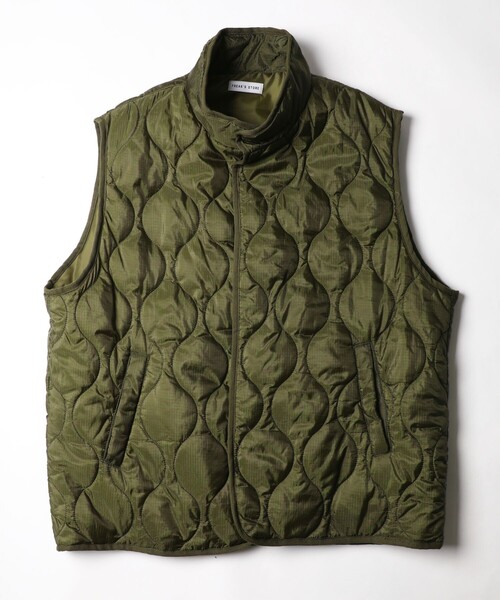FREAK'S STORE(フリークスストア)の「WEB限定 リラックスフィット スタンドカラー キルティングベスト/瓢箪キルト(ダウンベスト・メンズ・オリーブ/ブラック・MEDIUM/LARGE/SMALL)」の3枚目の写真