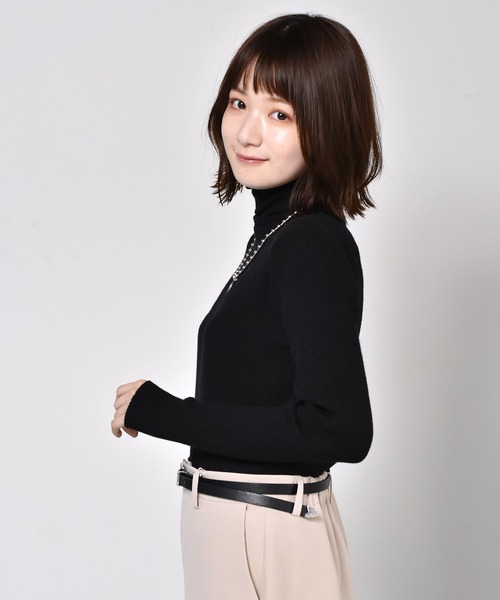 RETRO GIRL(レトロガール)の「リブタートルニット(ニット/セーター・レディース・ライトグレー/ブラック/オフホワイト/グリーン/マスタード・FREE)」の10枚目の写真