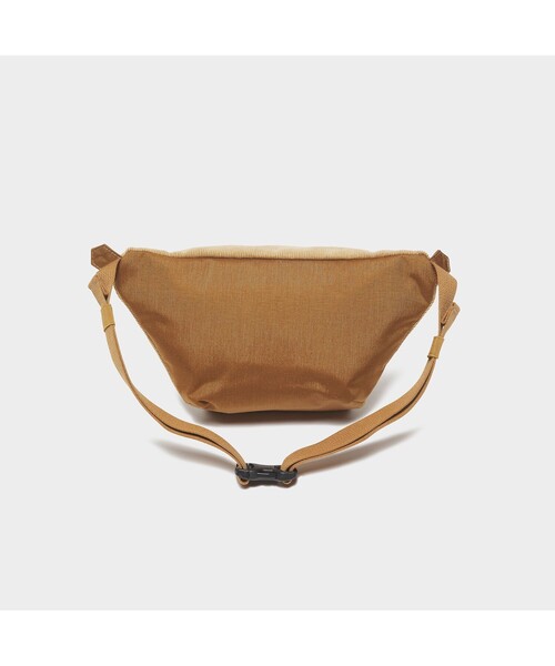 AIGLE（エーグル）の「ミュルーズ コーデュロイ ウェストバッグ（ボディバッグ/ウエストポーチ・レディース・ベージュ/グレー・FREE）」の4枚目の写真