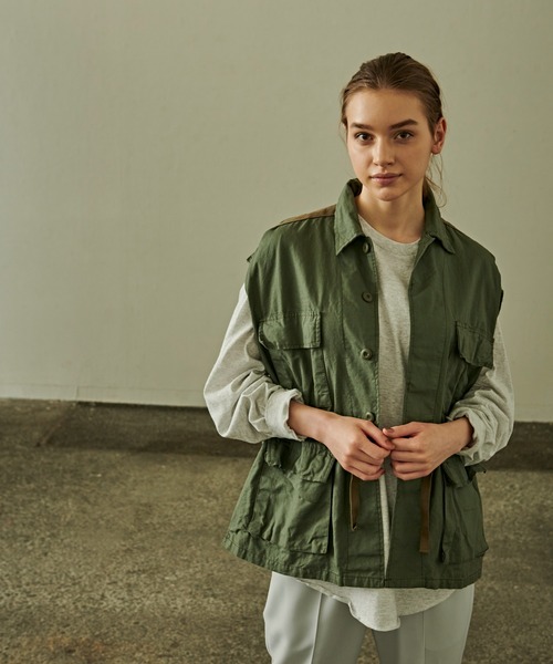 kha:ki（カーキ）の「「KHA:KI / カーキ」ミリタリーリメイクベスト"REMAKE MILITARY VEST"（ミリタリージャケット・レディース・カーキ・1）」の3枚目の写真