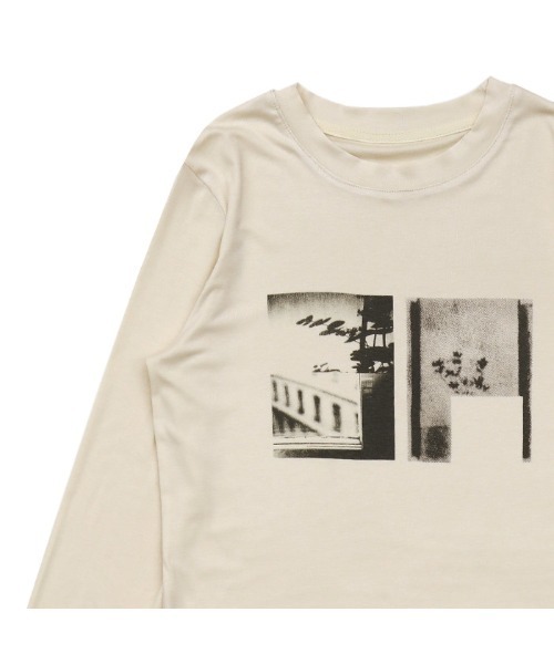 select MOCA(セレクトモカ)の「グラフィックプリントロングTシャツ(Tシャツ/カットソー・レディース・ホワイト/ブルー/ライトベージュ・FREE)」の8枚目の写真