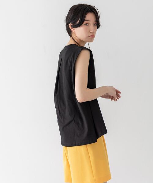 CITEN（シテン）の「＜CITEN（シテン）＞タックノースリーブ カットトップ -吸水速乾-（Tシャツ/カットソー・レディース・ホワイト/ブラック/オレンジ/マスタード/ライム/ライトブルー・FREE）」の10枚目の写真