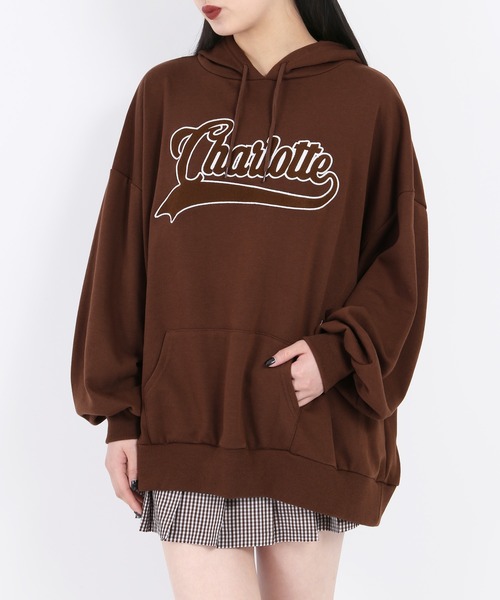 WC（ダブル シー）の「ロゴビッグプルパーカー（パーカー・レディース・ブラウン/ピンク/グリーン/ブラック・FREE）」の3枚目の写真