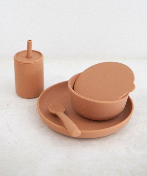 Rommer Co / シリコン ディナー食器セット（マグ/哺乳瓶/お食事グッズ）｜Rommer Co（ロマ－）
