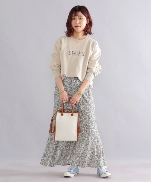 SHIPS（シップス）の「*SHIPS: LIBERTY プリント SHIPS ロゴ ユニセックス クルーネック スウェット （トレーナー）（スウェット・メンズ・ブラック/ベージュ/ネイビー/グレー・SMALL/MEDIUM/LARGE/X-LARGE）」の8枚目の写真