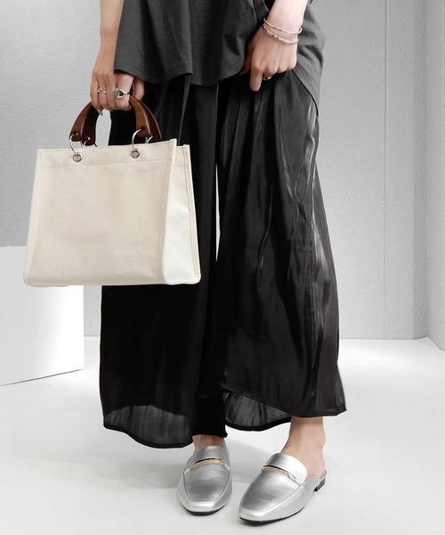 alala（アララ）の「ビットブローファー/バックレスローファー　◇（ローファー・レディース・ベージュ/ブラック/シルバー・L/LL/M/S）」の8枚目の写真