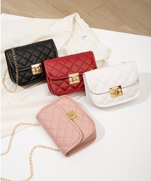 yuue' ( wear )（ユーイ）の「キルティング ゴールドチェーン ショルダーバッグ（ショルダーバッグ・レディース・ホワイト/ブラック/レッド/ピンク・FREE）」の17枚目の写真