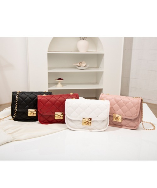 yuue' ( wear )（ユーイ）の「キルティング ゴールドチェーン ショルダーバッグ（ショルダーバッグ・レディース・ホワイト/ブラック/レッド/ピンク・FREE）」の5枚目の写真