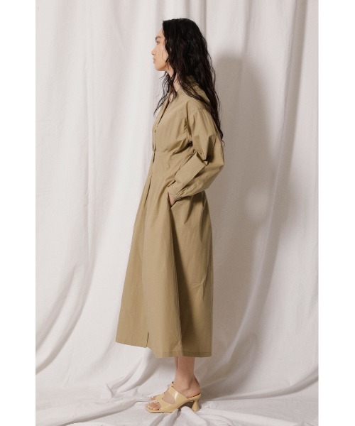 crie conforto(クリーコンフォルト)の「きざみ衿ウエストタックワンピース(ワンピース・レディース・ブラック/ベージュ/オレンジ・SMALL/MEDIUM/LARGE)」の7枚目の写真