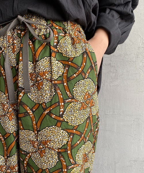 LE GLAZIK（ルグラジック）の「[LE GLAZIK/ル グラジック] バティック柄プリント コットンイージーパンツ（その他パンツ・レディース・グリーン/パープル/イエロー/オレンジ・34）」の17枚目の写真