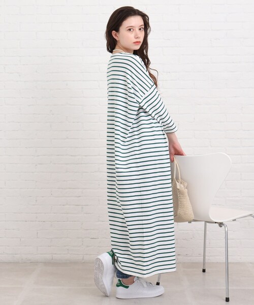 SHOO・LA・RUE(シューラルー)の「◆ビッグシルエットロングワンピース(ワンピース・レディース・ホワイト系その他3/グリーン系その他4/ブルー系2/ブラック・00)」の6枚目の写真