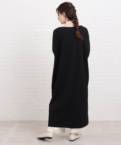 SHOO・LA・RUE(シューラルー)の「◆ビッグシルエットロングワンピース(ワンピース・レディース・ホワイト系その他3/グリーン系その他4/ブルー系2/ブラック・00)」の14枚目の写真