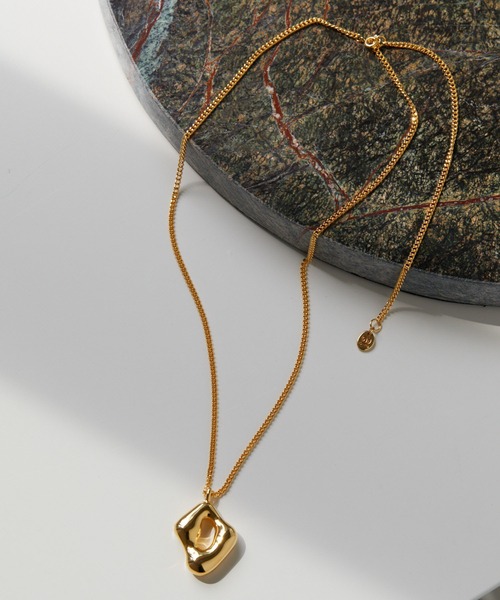 Whim Gazette(ウィムガゼット)の「【CAROMA】Objects Medium ネックレス(ネックレス・レディース・ゴールド・FREE)」の3枚目の写真