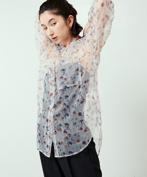 Lui's(ルイス)の「フラワープリントオーガンジーシャツ(シャツ/ブラウス・レディース・ホワイト/ブラック・FREE)」の1枚目の写真