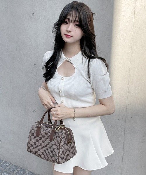 titty＆Co. PETIT by poyo（ティティーアンドコープティバイポヨ）の「【titty&Co.PETIT by POYO】デコルテオープンニットトップス（ニット/セーター・レディース・ホワイト/ブラック・FREE）」の10枚目の写真