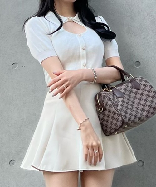 titty＆Co. PETIT by poyo（ティティーアンドコープティバイポヨ）の「【titty&Co.PETIT by POYO】デコルテオープンニットトップス（ニット/セーター・レディース・ホワイト/ブラック・FREE）」の17枚目の写真