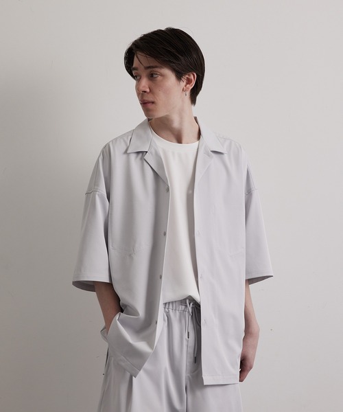 JUNRED(ジュンレッド)の「配色ダブルステッチワイドシャツ(シャツ/ブラウス・メンズ・ライトグレー/グリーン/ベージュ系その他・S/M/L)」の1枚目の写真