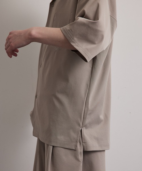 JUNRED(ジュンレッド)の「配色ダブルステッチワイドシャツ(シャツ/ブラウス・メンズ・ライトグレー/グリーン/ベージュ系その他・S/M/L)」の15枚目の写真