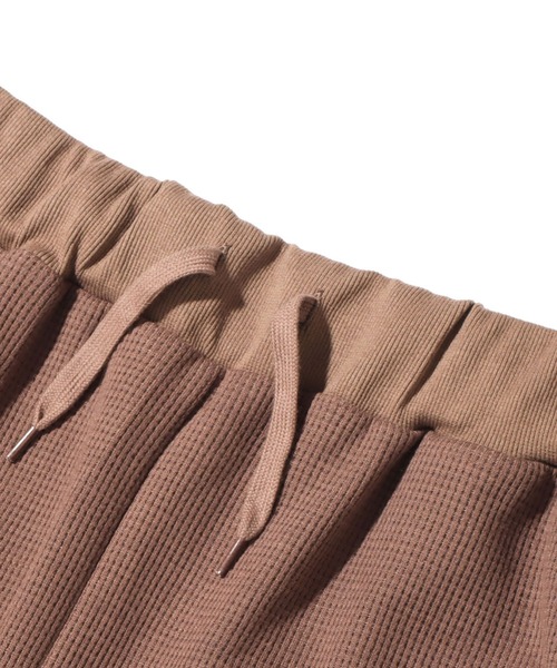 UGG（アグ）の「UGG@mos ワッフルハーフパンツ / アグ ワッフルハーフパンツ（その他パンツ・レディース・ネイビー/カーキ/ブラウン・L/M）」の11枚目の写真