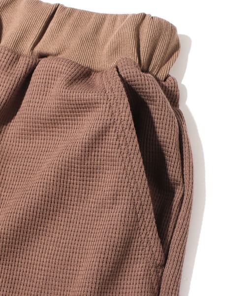 UGG（アグ）の「UGG@mos ワッフルハーフパンツ / アグ ワッフルハーフパンツ（その他パンツ・レディース・ネイビー/カーキ/ブラウン・L/M）」の12枚目の写真