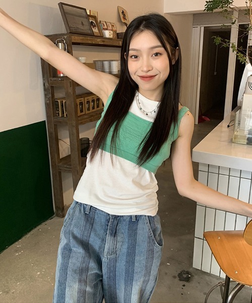 Ressaca(レサーカ)の「ストライプルーズストレートハイウエストデニムパンツ(デニムパンツ・レディース・ブルー・S/M/L)」の2枚目の写真