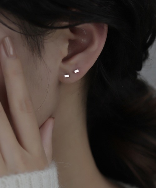 Ritomo De Ricco（リトモ・デ・リコ）の「オールシルバー925　スターリングシルバー　シンプルピアス（ピアス（両耳用）・レディース・A/B・SMALL）」の2枚目の写真