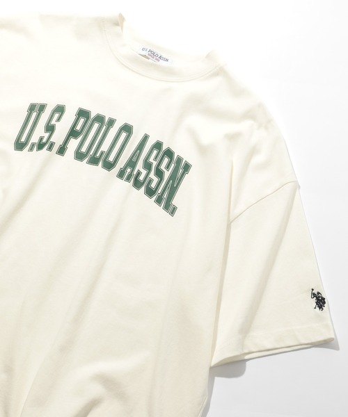 U.S. POLO ASSN.（ユーエスポロアッスン）の「【U.S. POLO ASSN.】USPOLO カレッジロゴ刺繍&袖ワンポイントロゴ Tシャツ（Tシャツ/カットソー・メンズ・ホワイト系/ホワイト系2/ブラック系/ブラック系2/グリーン系/グリーン系2/ネイビー系/ネイビー系2・S/M/L）」の3枚目の写真