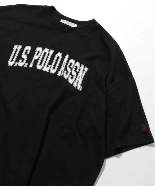 U.S. POLO ASSN.（ユーエスポロアッスン）の「【U.S. POLO ASSN.】USPOLO カレッジロゴ刺繍&袖ワンポイントロゴ Tシャツ（Tシャツ/カットソー・メンズ・ホワイト系/ホワイト系2/ブラック系/ブラック系2/グリーン系/グリーン系2/ネイビー系/ネイビー系2・S/M/L）」の4枚目の写真