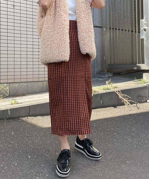 FREE'S MART（フリーズマート）の「【Sシリーズ対応】◆ギャザーディティールフロントスリットナロースカート（スカート・レディース・ホワイト系その他/ブラック/ブラウン系その他・X-SMALL/SMALL/MEDIUM）」の3枚目の写真